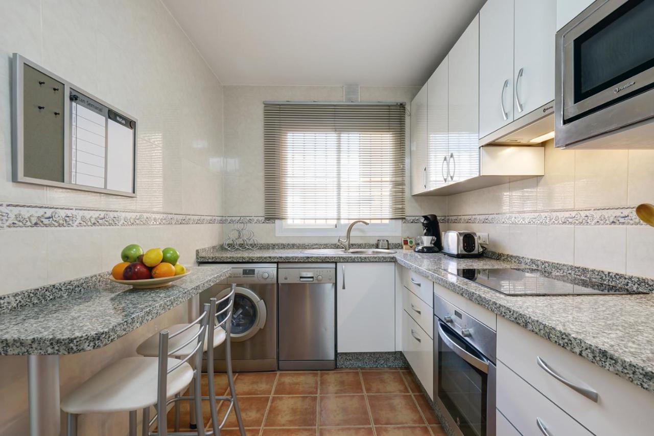 Top Floor Fuengirola Park Apartment With Parking Eksteriør billede